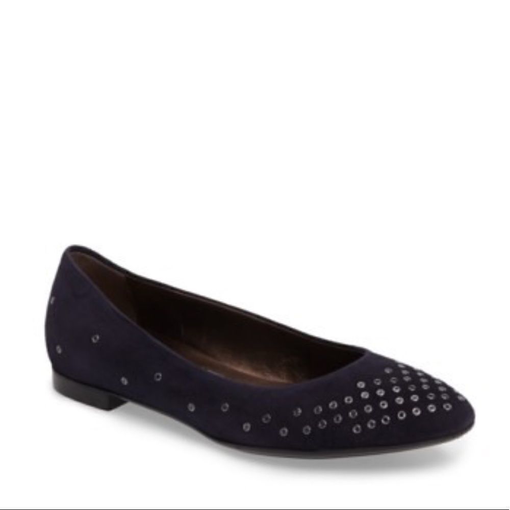 Attilio Giusti Leombruni Grommet Flats Size 39 1/2